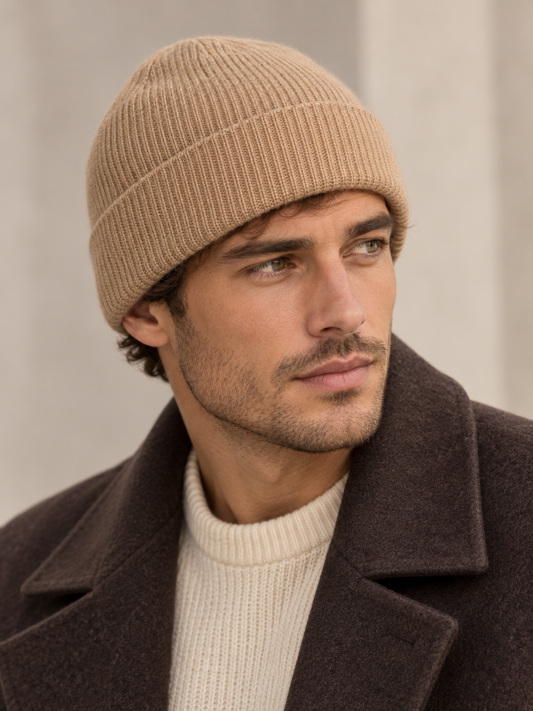Model wears a cashmere hat