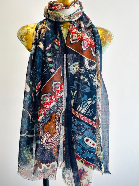 Printed Wool Scarf.