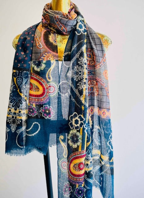Printed Wool Scarf.