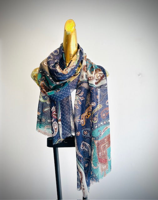 Printed Wool Scarf.
