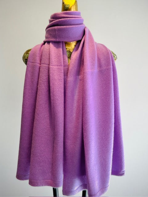 Luxurious Knitted Cashmere Shawl.