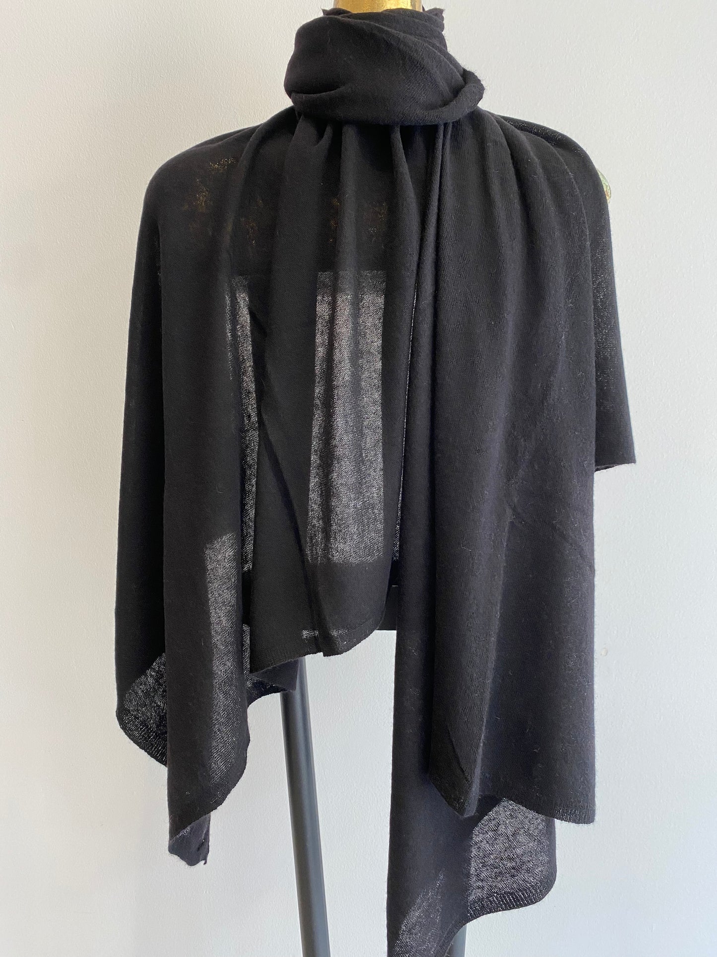 Winter knitted cashmere shawl in elegant color - timeless warmth
