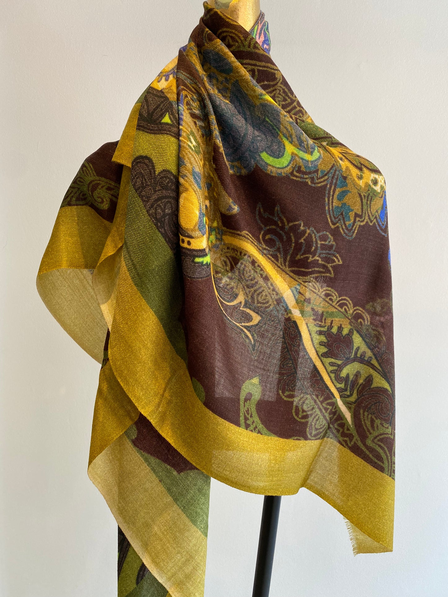 Luxurious Colourful Shawl