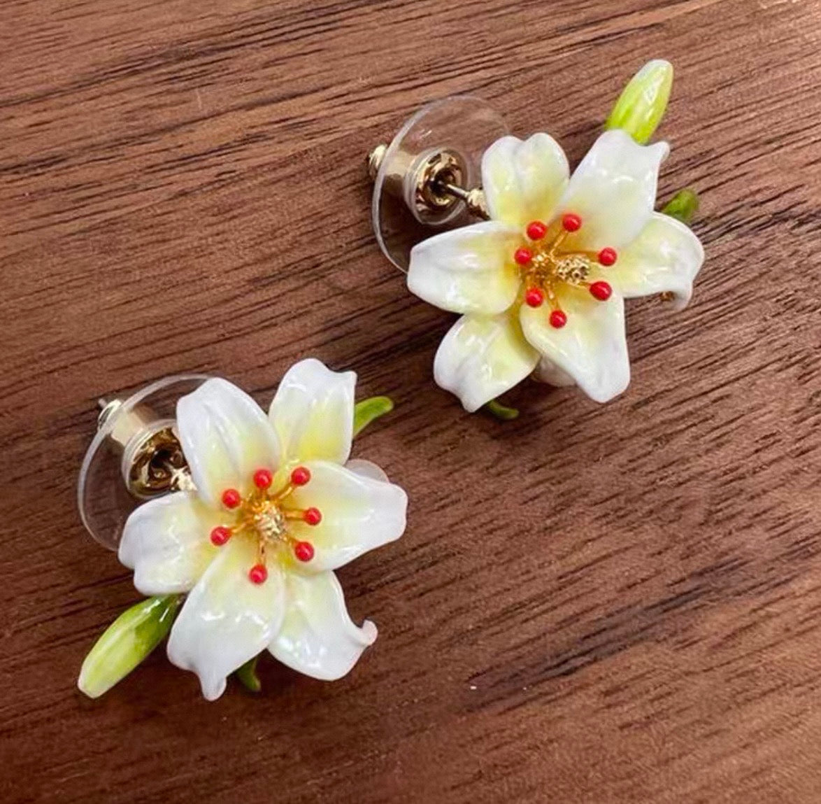 Floral earring
