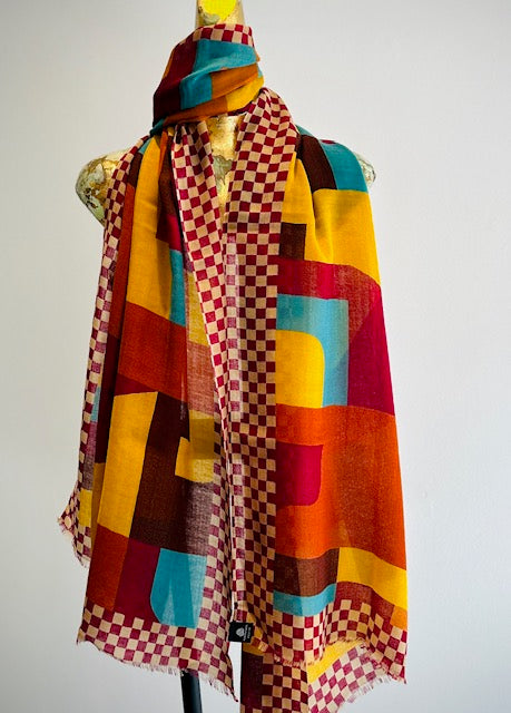 Fine wool shawl in sophisticated color - timeless warmth
