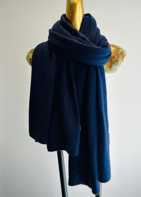 Luxurious Knitted Cashmere Shawl.