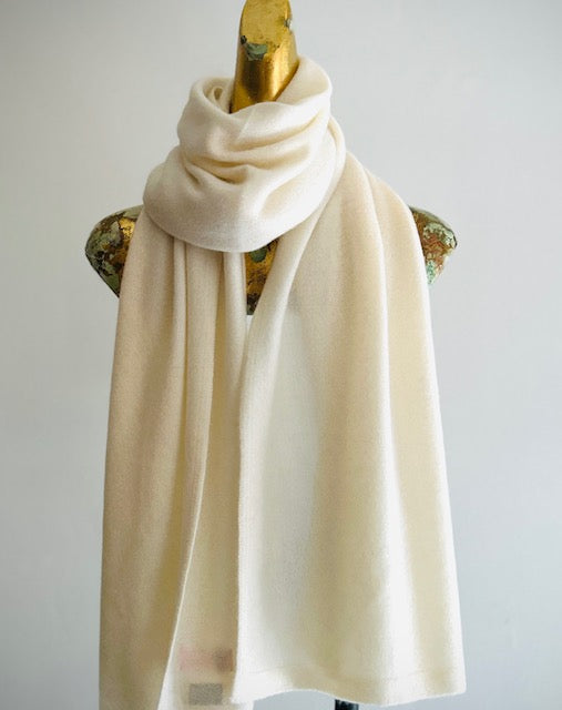 Luxurious Knitted Cashmere Shawl.