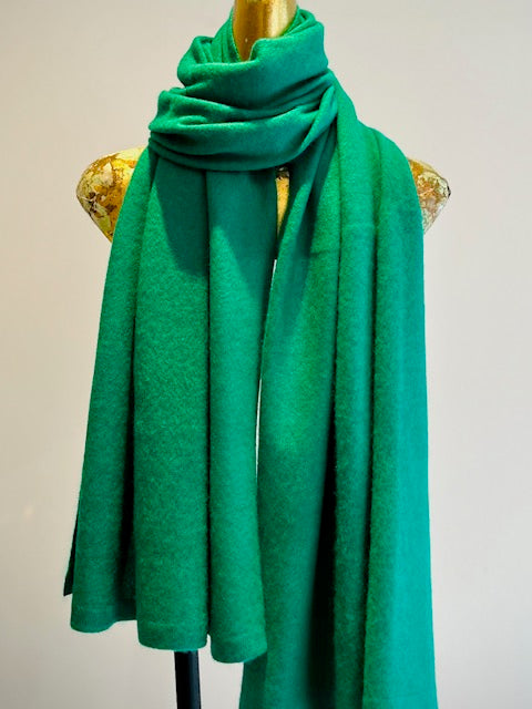 Luxurious Knitted Cashmere Shawl.