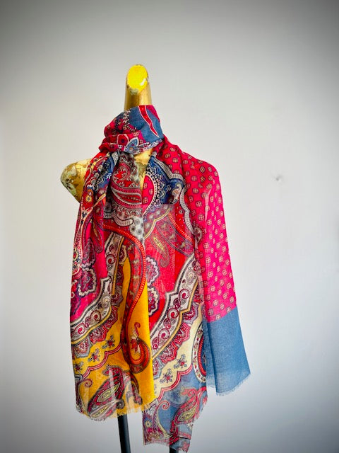 Printed Wool Scarf.