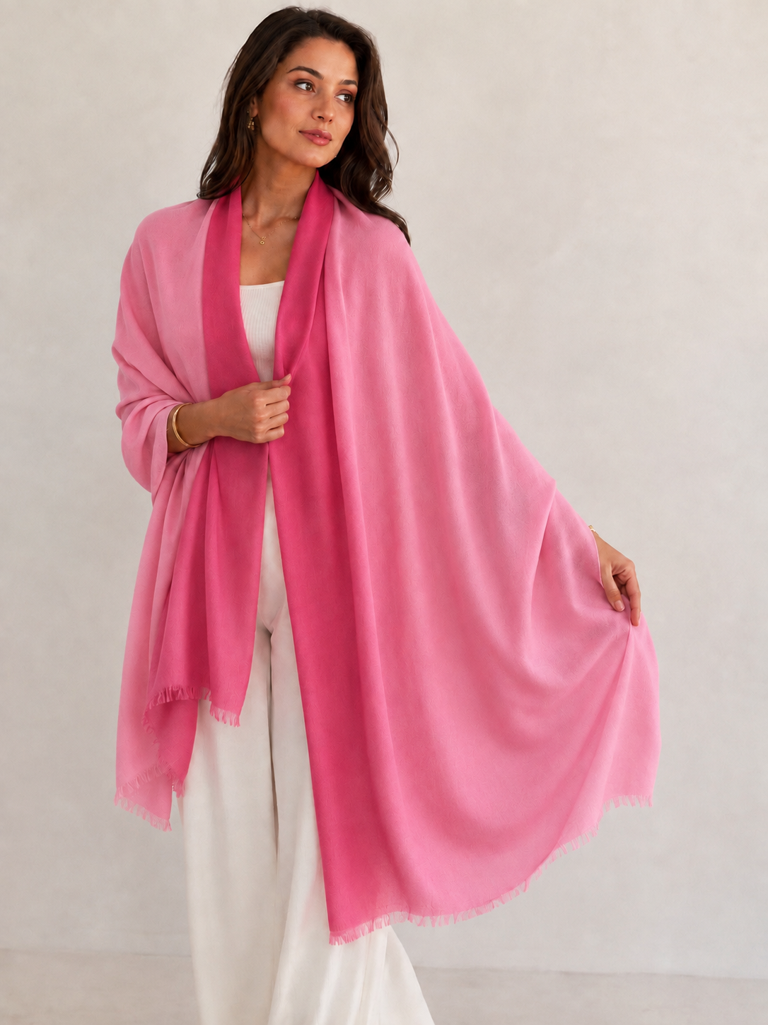 Luxury featherweight cashmere shawl in bubblegum pink — Kumari's