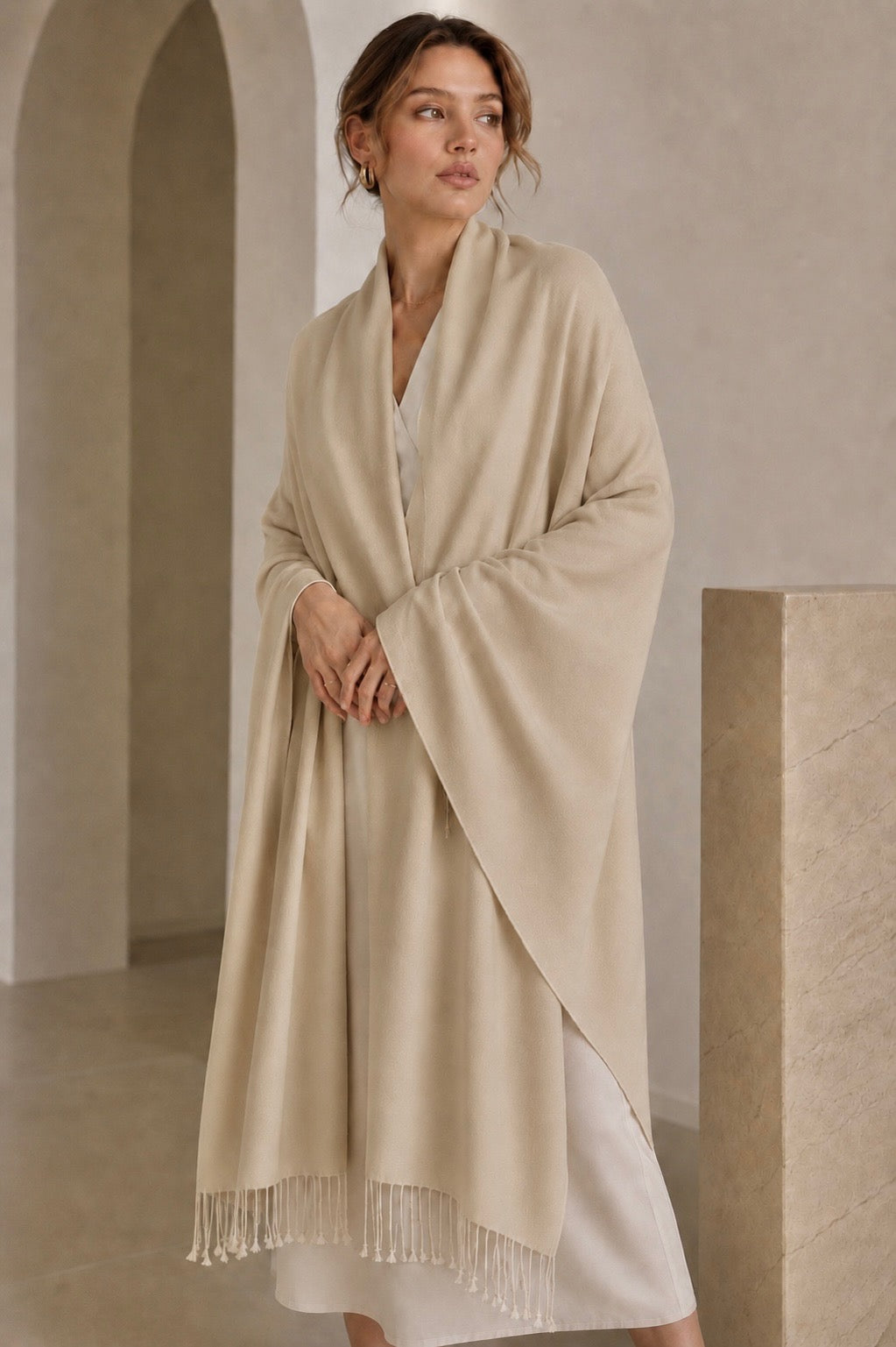Luxury featherweight cashmere two-tone shawl