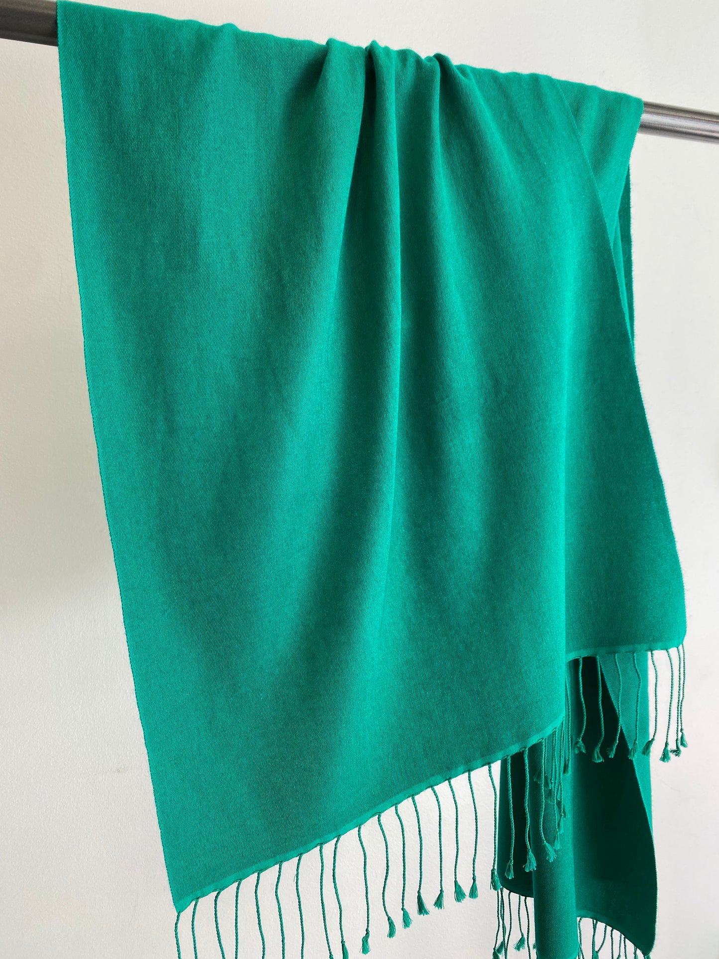 Pashmina scarf detail - 70% cashmere 30% silk premium quality