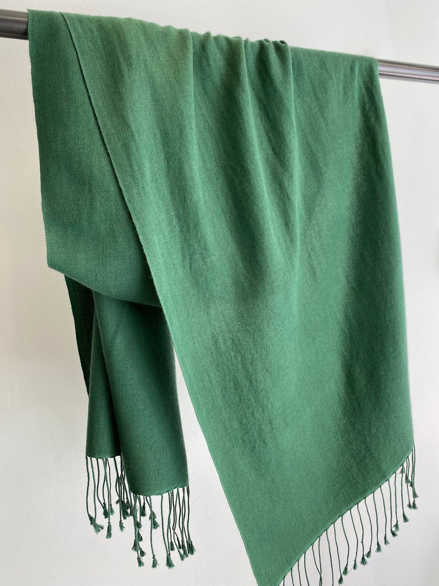 Pashmina scarf in sophisticated color - cashmere silk blend luxury