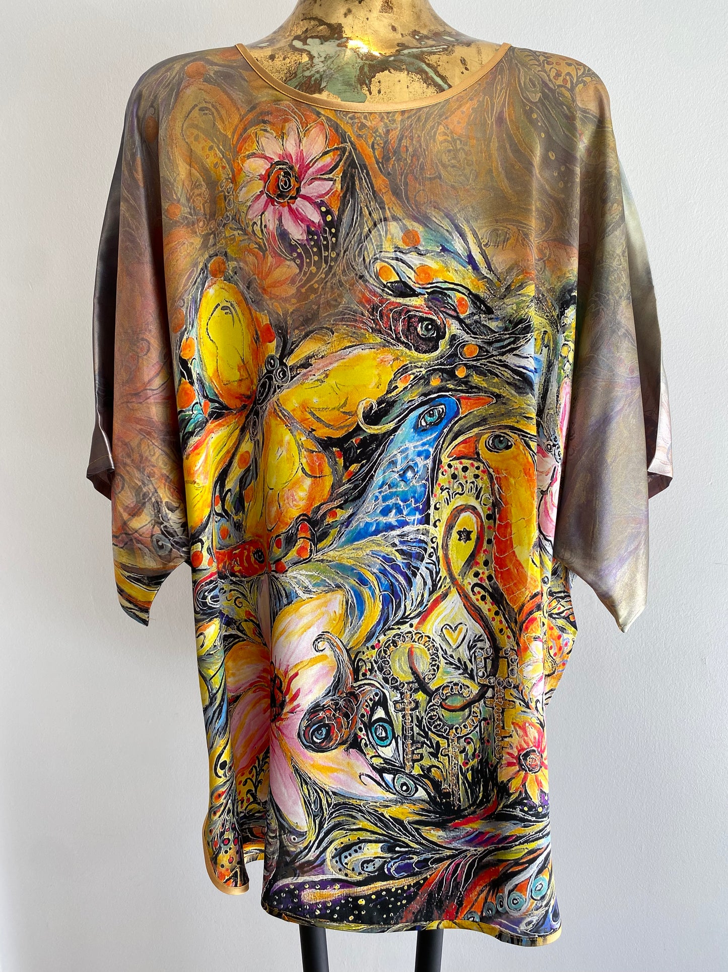 Shor sleeve silk tunic