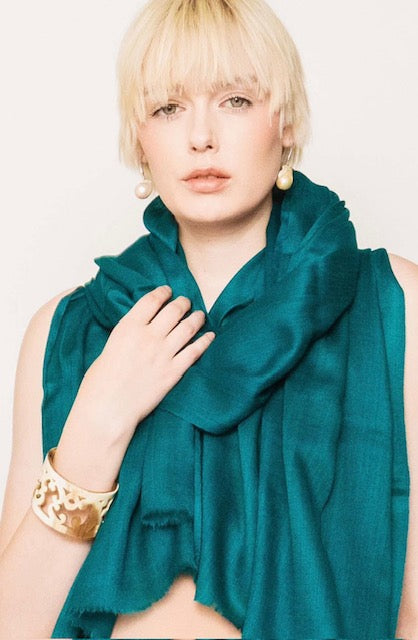 Luxury Featherweight Cashmere Shawl.