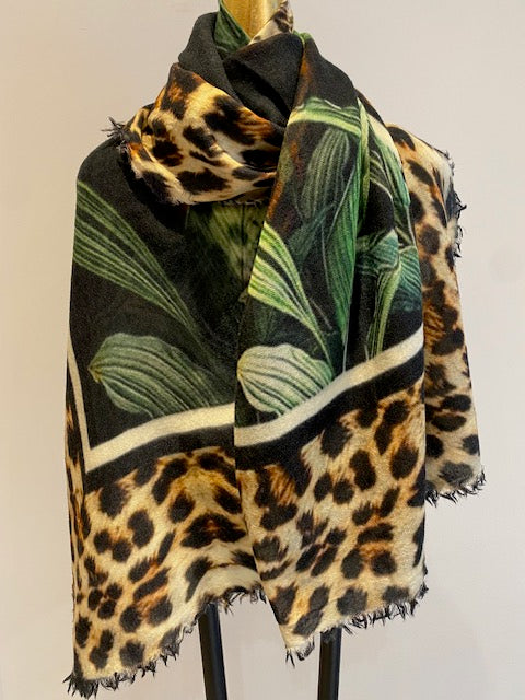 Light Summer Wool Printed Scarf.
