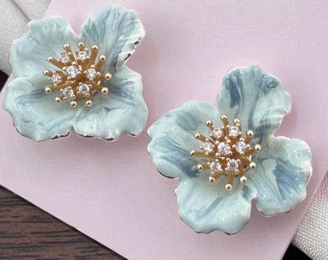 Blue floral earring