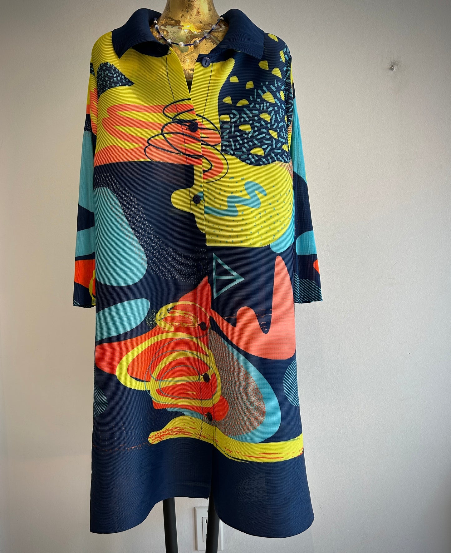Colourful crinkle dress with abstract design