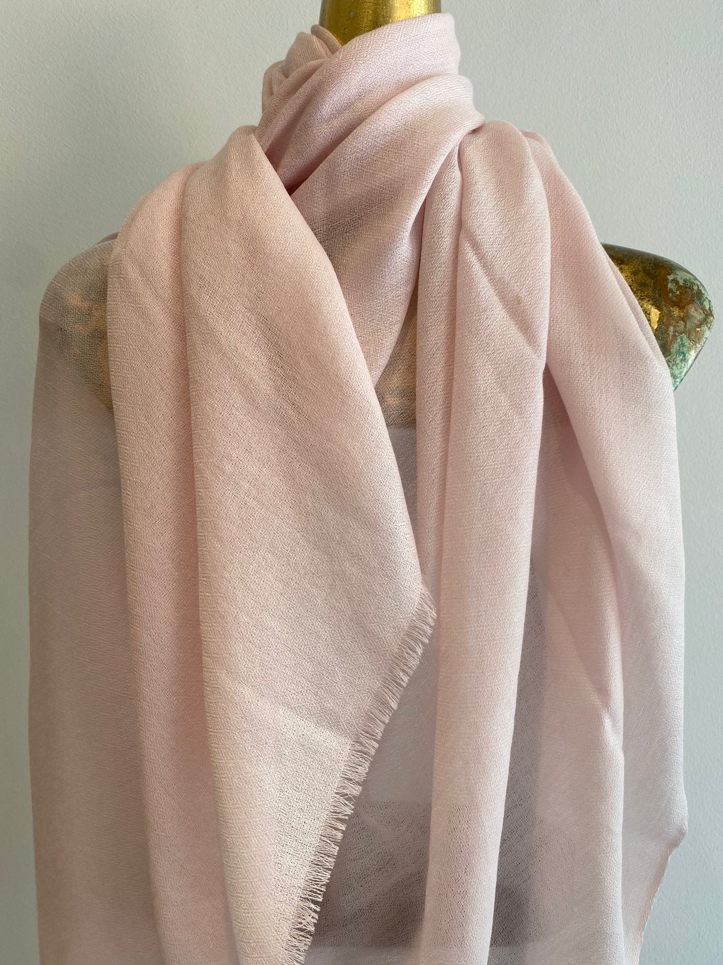 Luxury Featherweight Cashmere Shawl.