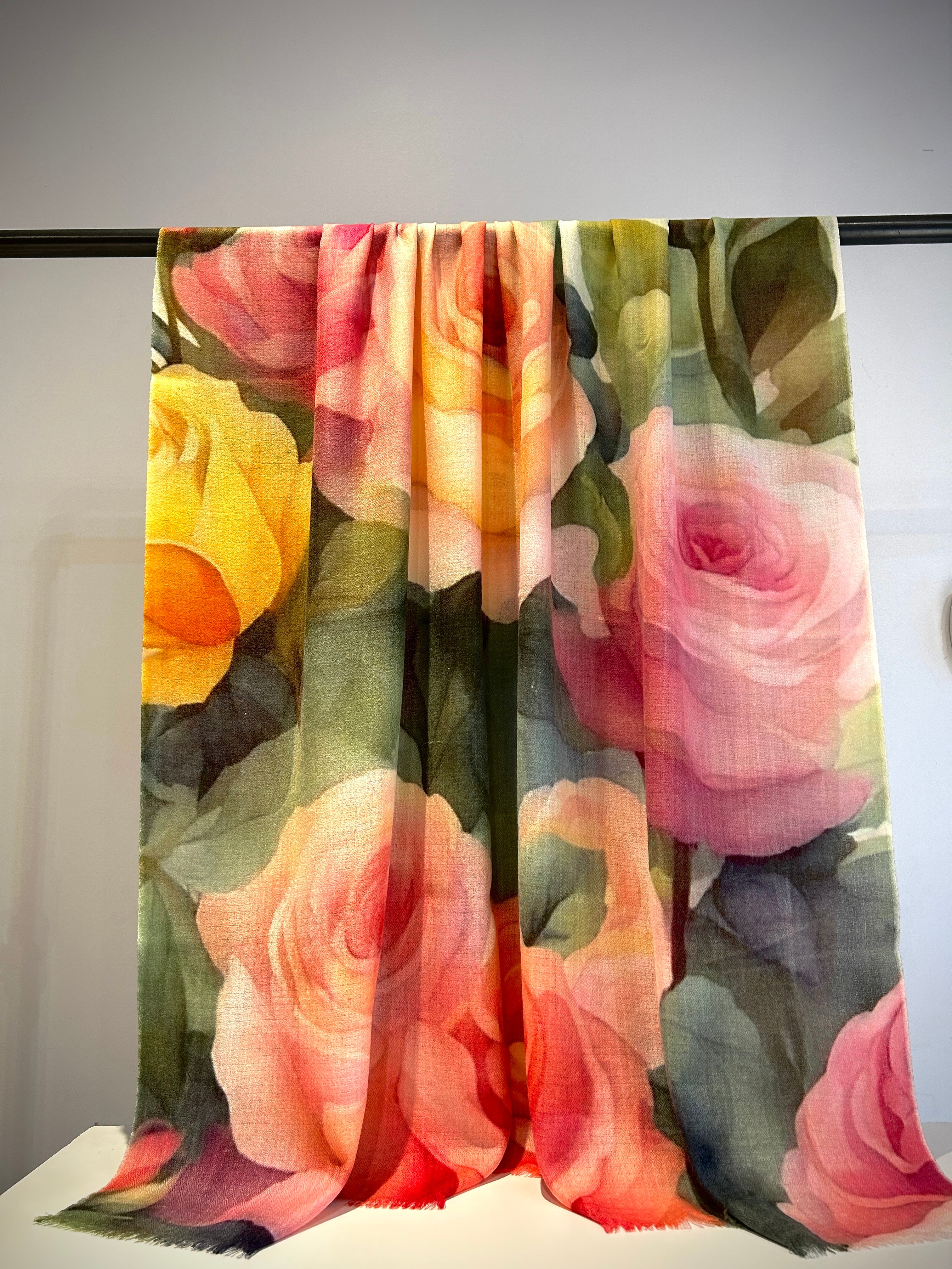 Floral shawl hand woven in cashmere