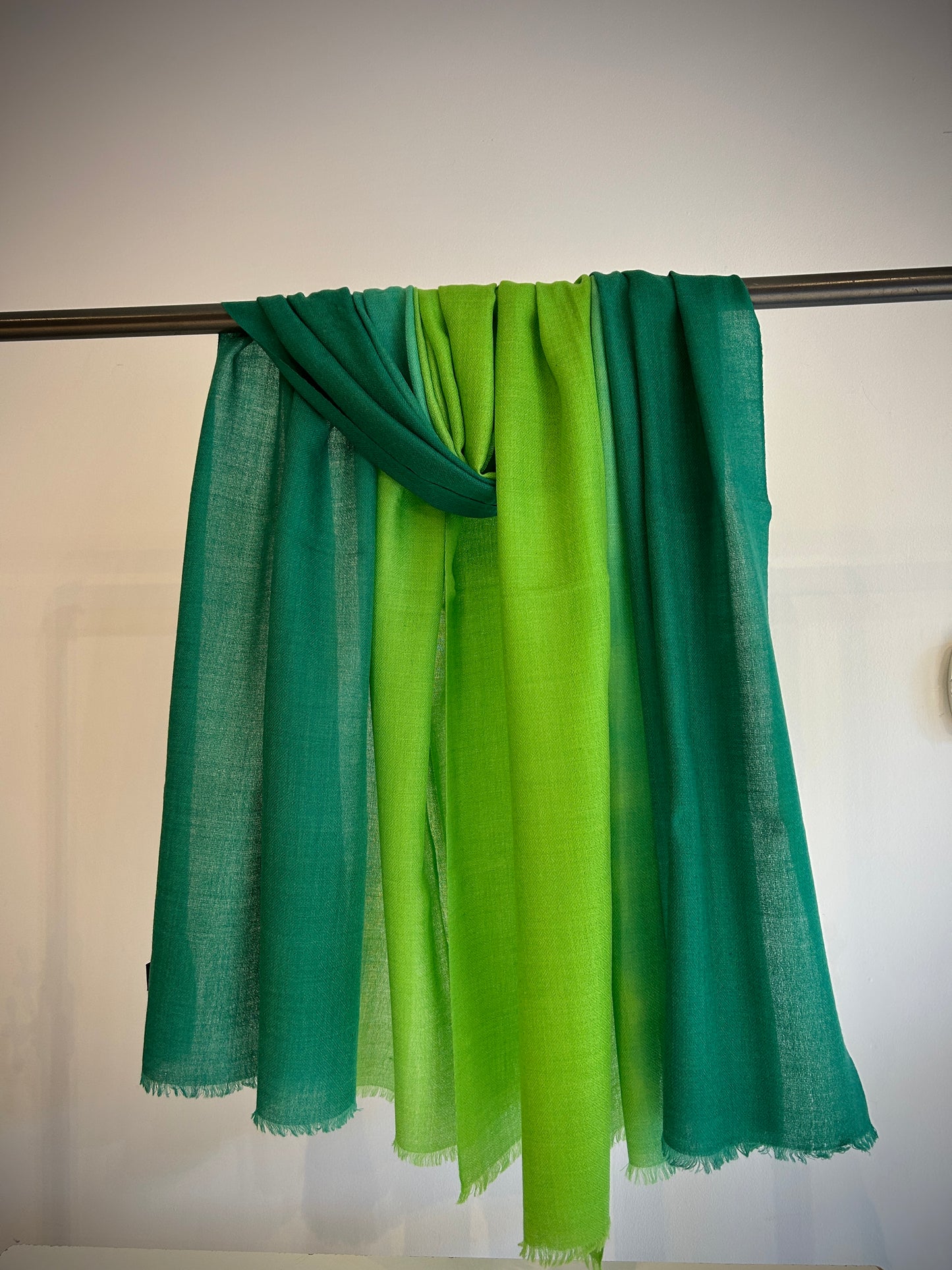 Green two tone cashmere
