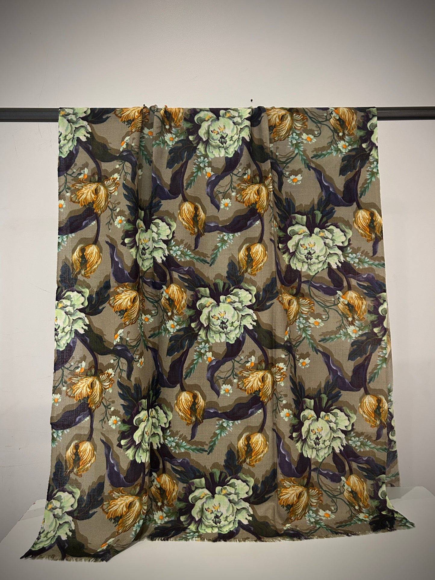 Floral patter handwoven scarf