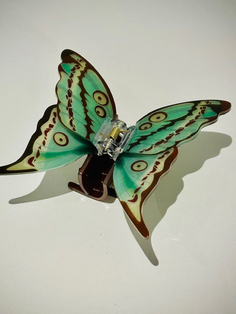 Butterfly shaped hair clip