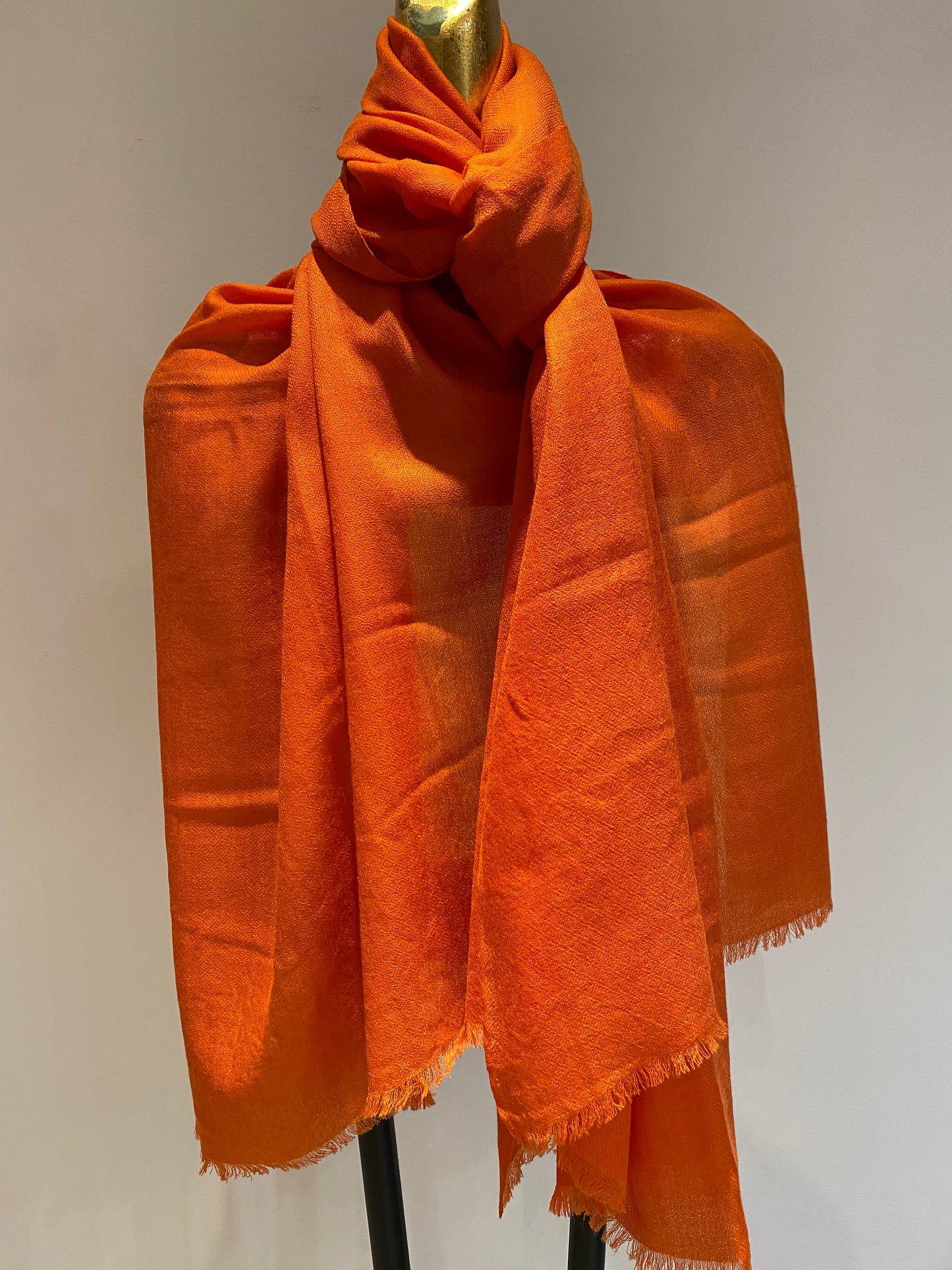 Luxury Featherweight Cashmere Shawl.