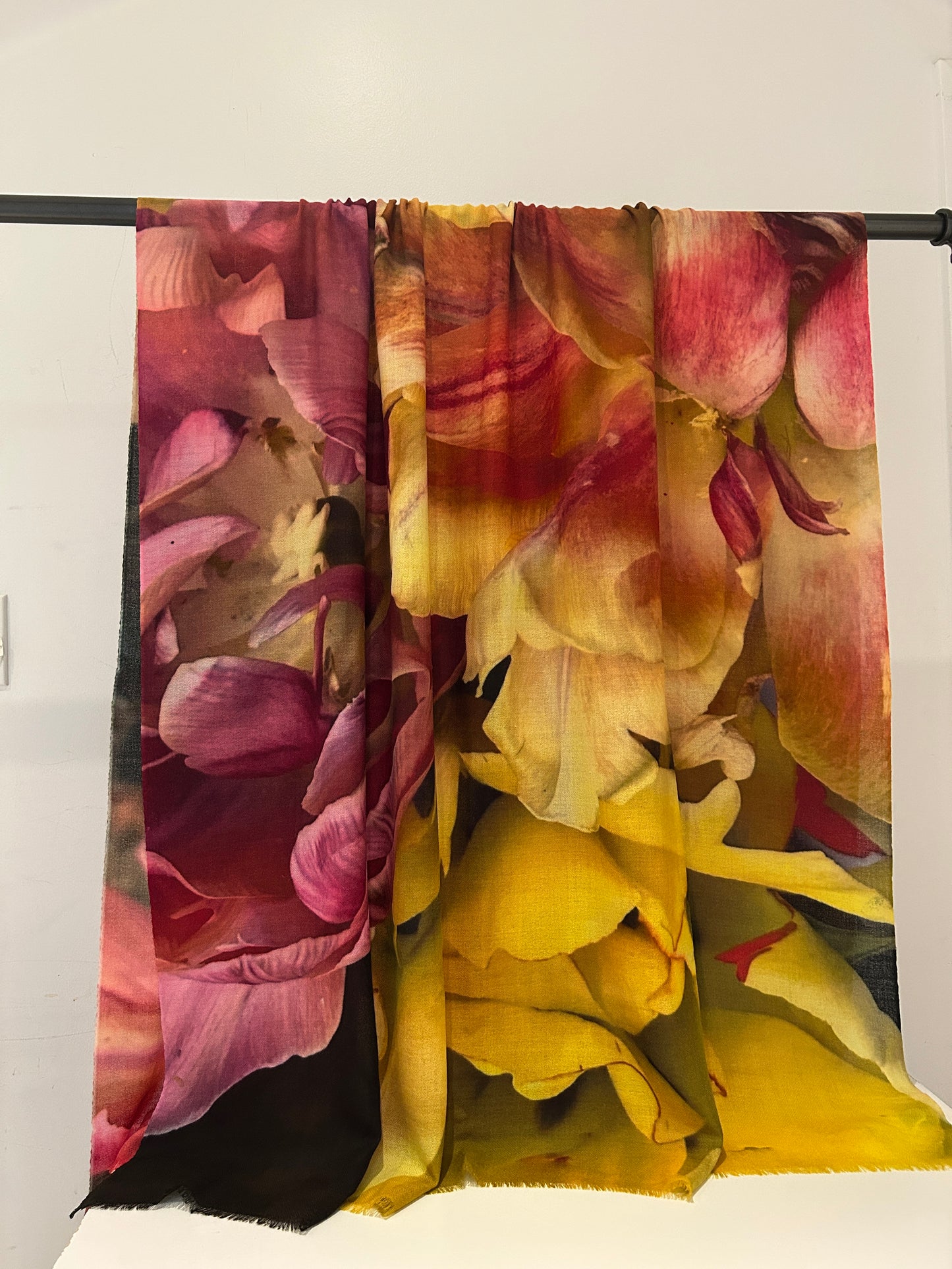 Flora patern in cashmere