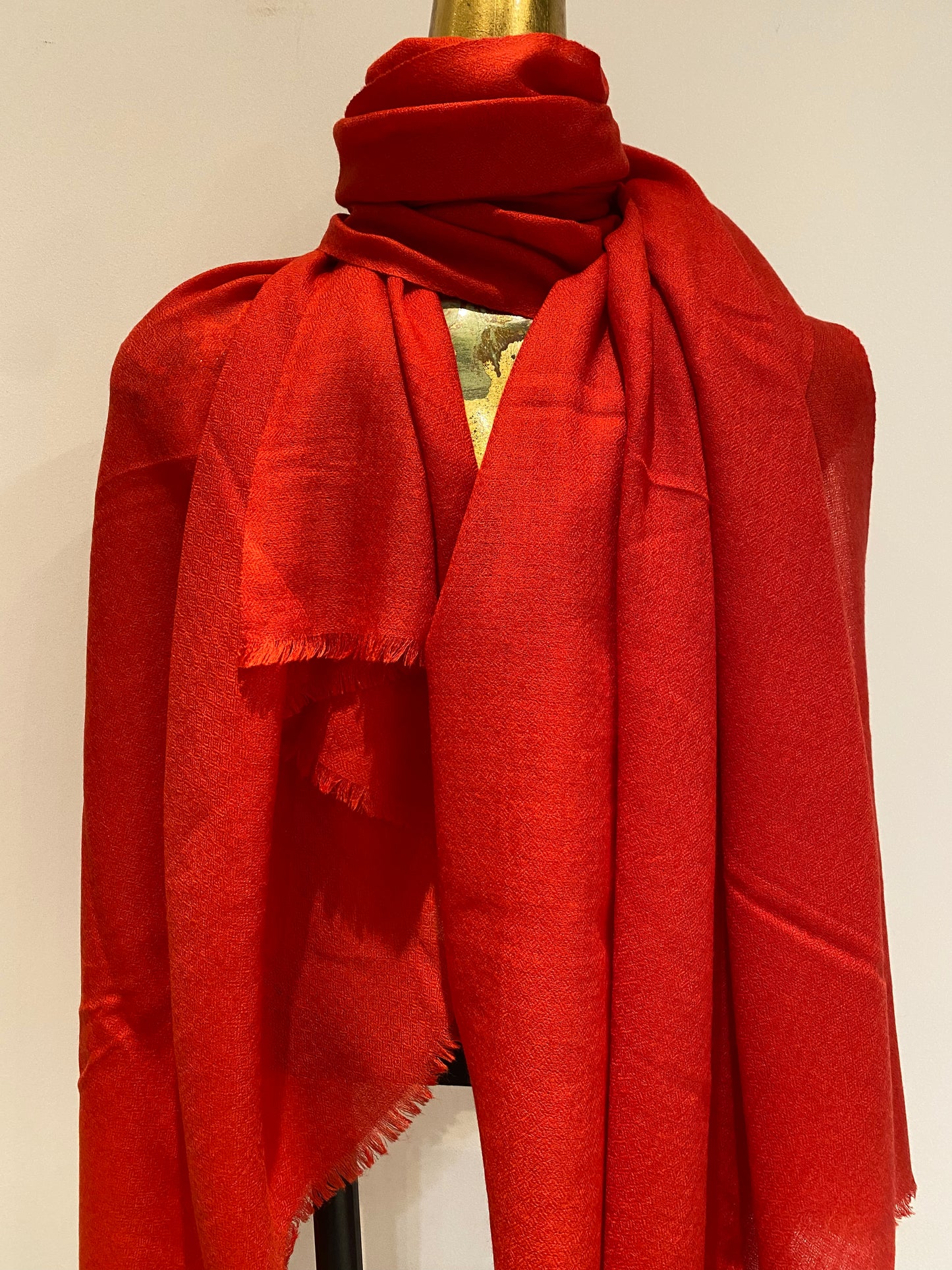 Luxury Featherweight Cashmere Shawl.