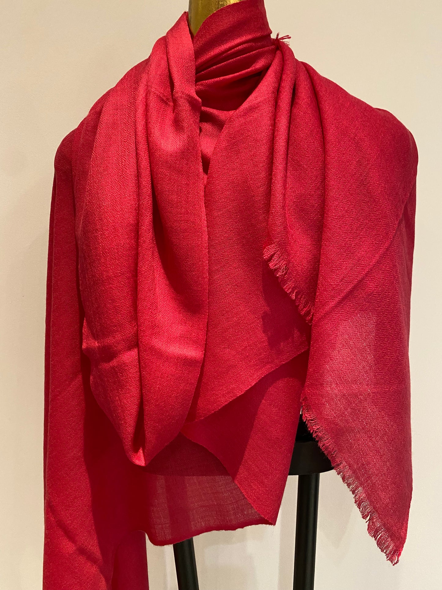 Luxury Featherweight Cashmere Shawl.