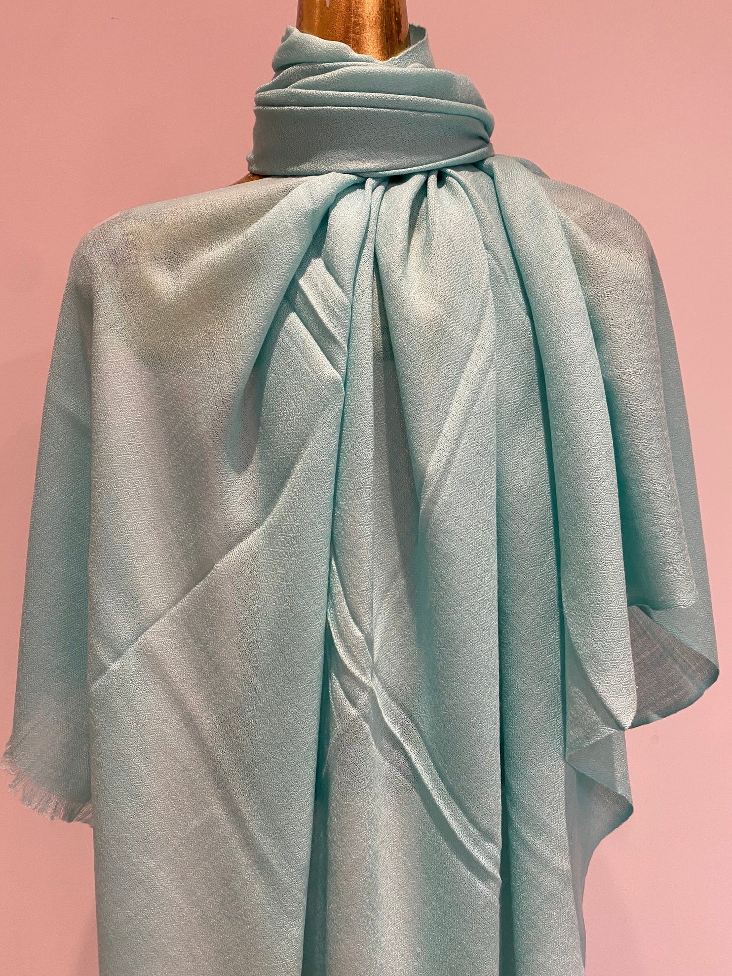 Luxury Featherweight Cashmere Shawl.