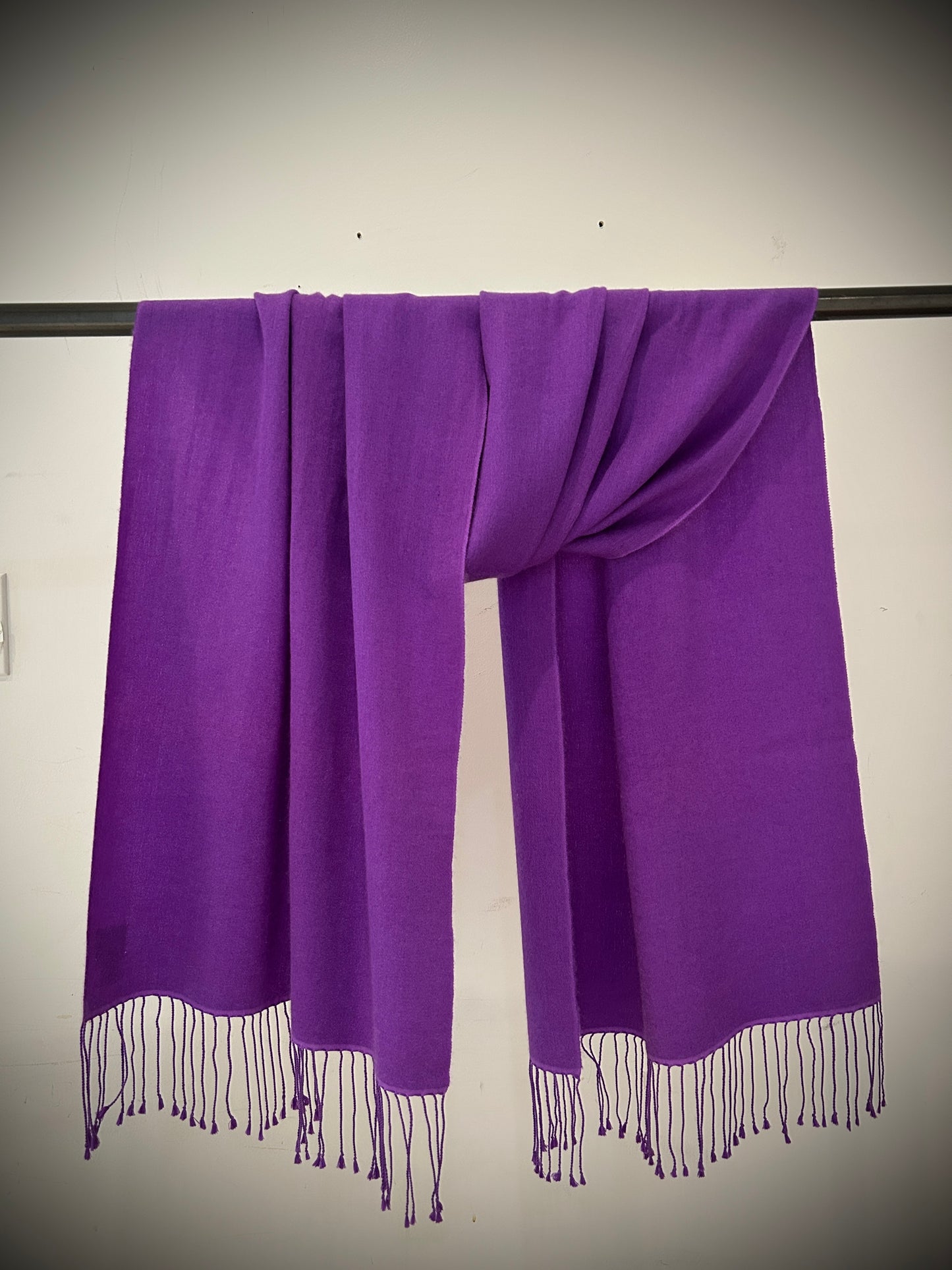 Handwoven pashmina scarf