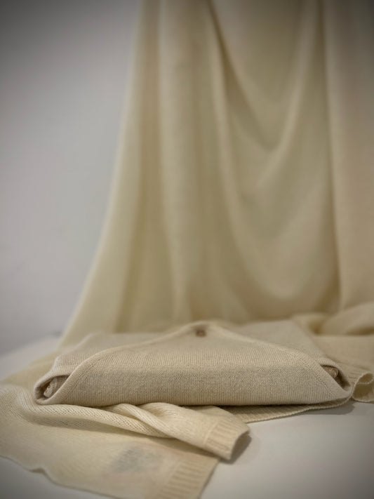Cashmere travel blanket