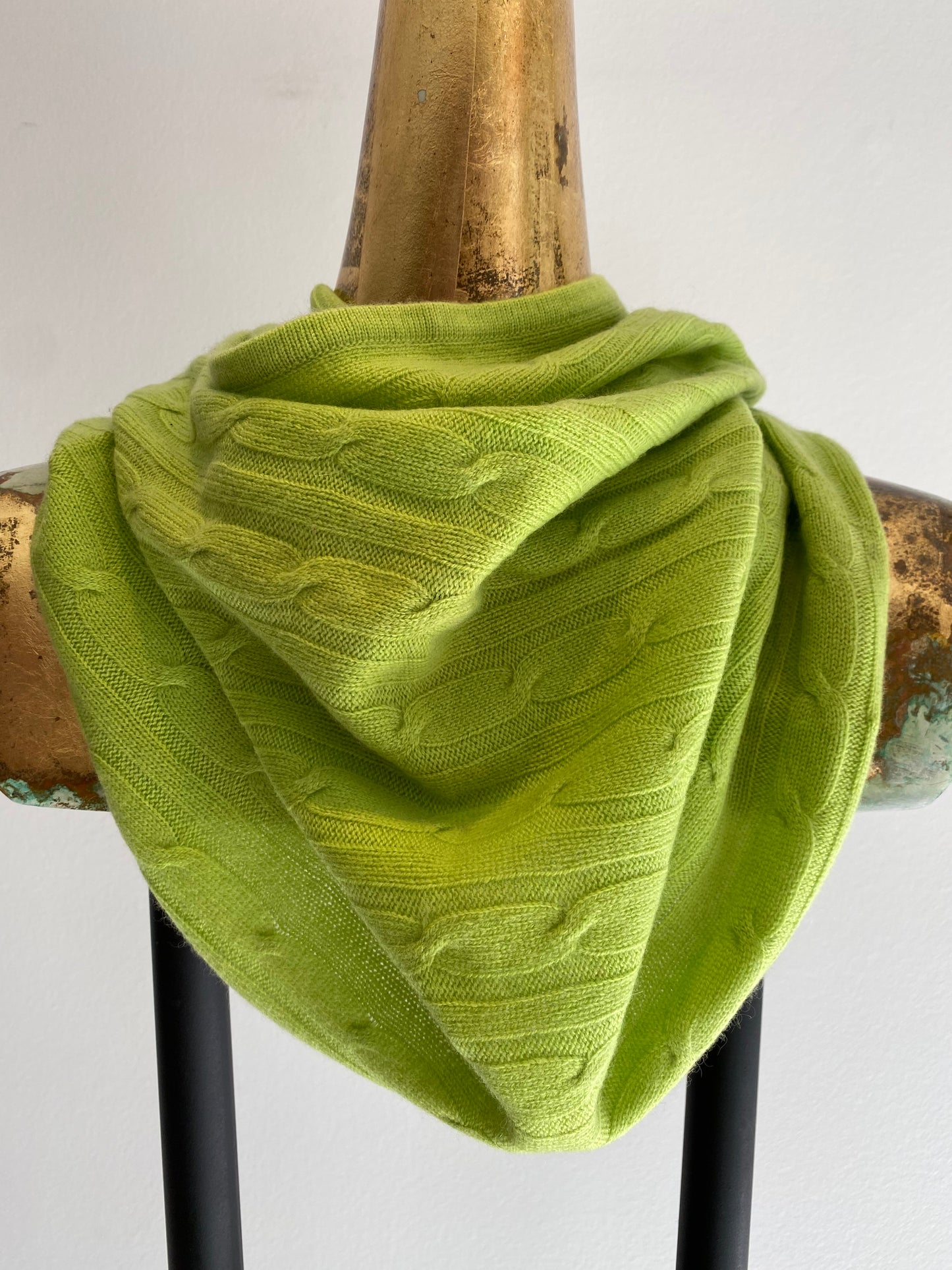 Cabled Cashmere Neck Warmer