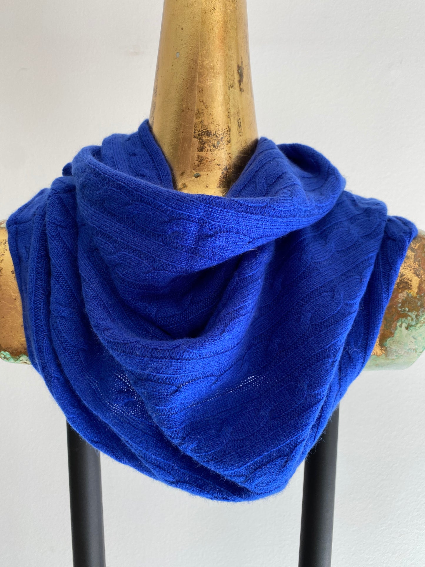 Cabled Cashmere Neck Warmer