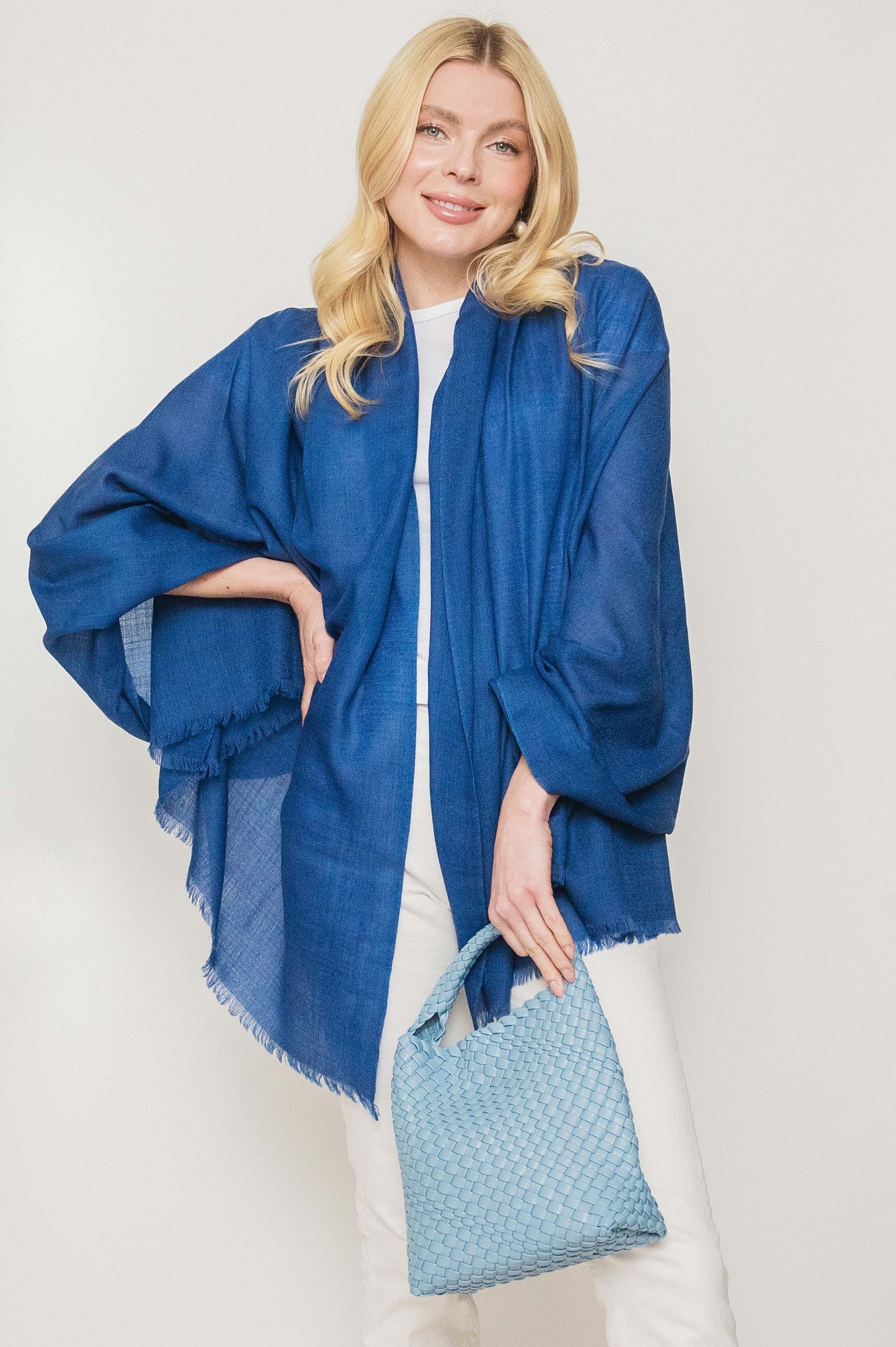 Luxury Featherweight Cashmere Shawl.