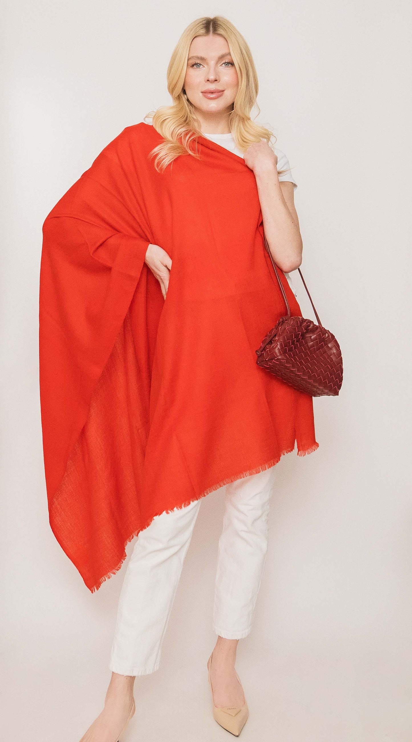 Luxury Featherweight Cashmere Shawl.