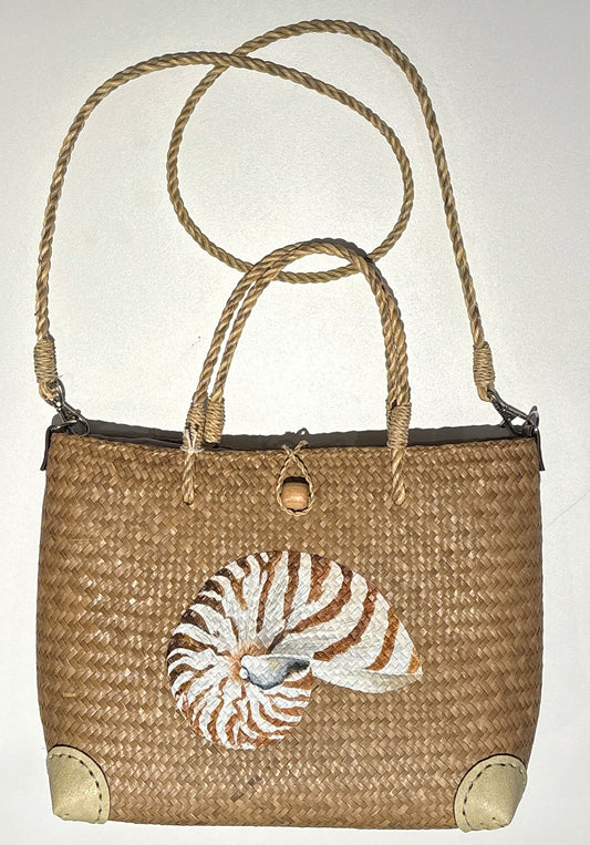 Hand Woven Sea Shell HandBag