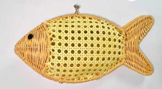 Woven rattan clutch