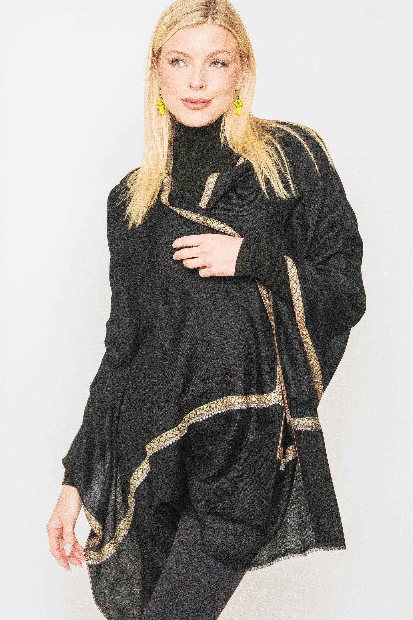 Kashmiri Border Shawl.